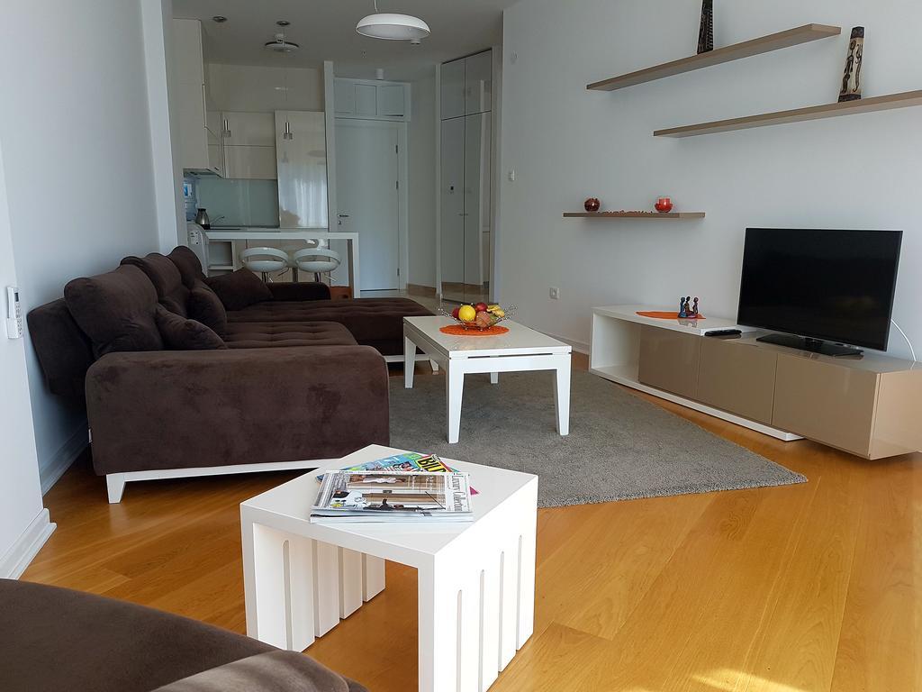 Apartment Tc Lux Vlsb Budva Eksteriør billede