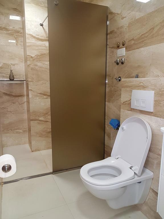 Apartment Tc Lux Vlsb Budva Eksteriør billede